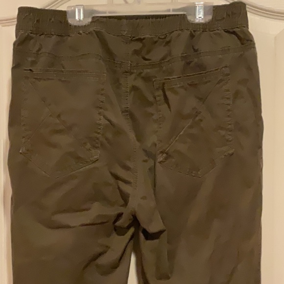 Men’s Kuwallatee Joggers, olive green. Size Large - Picture 5 of 6